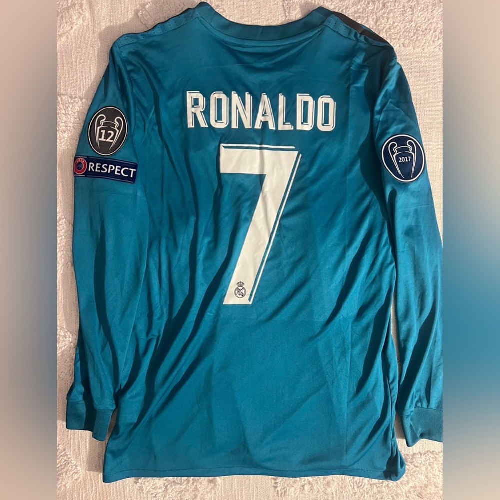 Ronaldo Madrid retro jersey